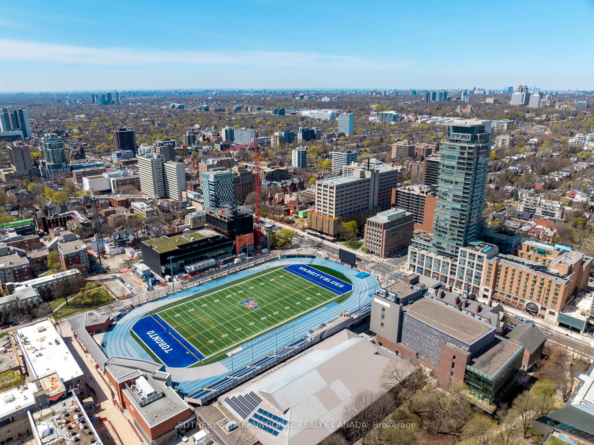 3 Bedrooms Condo at 1 Bedford, Toronto For sale