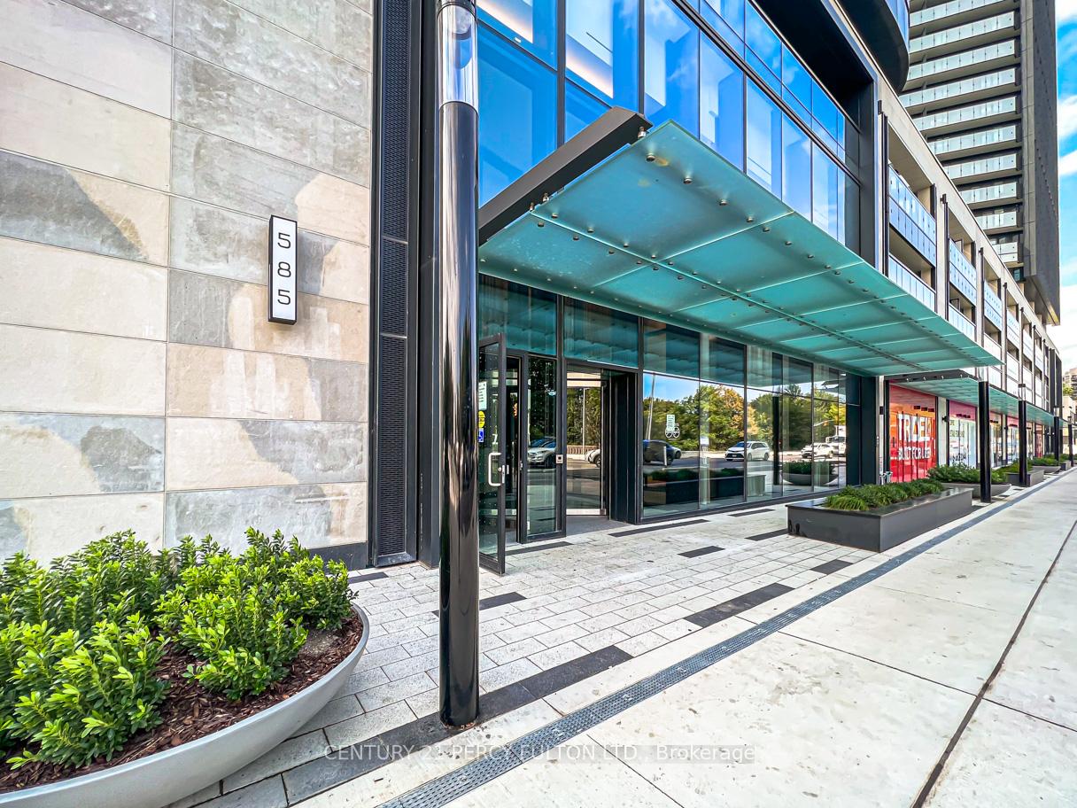 3 Bedrooms Condo at 585 Bloor, Toronto For sale