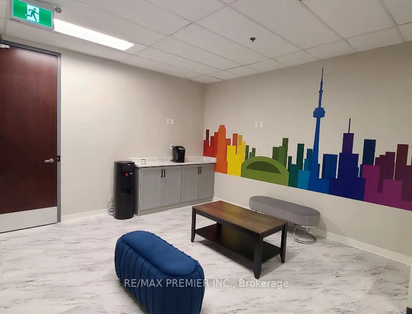 https://trreb-image.ampre.ca/1OCKGAXoH0sN7pJTsDFAfI6xg9RKd2ZVmbtqFXxLSzE/rs:fit:960:960/wm:.5:so:0:50:.4/wmsh:10/wmt:PHNwYW4gZm9yZWdyb3VuZD0nd2hpdGUnIGZvbnQ9JzY4Jz5SRS9NQVggUFJFTUlFUiBJTkMuLCBCcm9rZXJhZ2U8L3NwYW4-/L3RycmViL2xpc3RpbmdzLzQxLzAzLzM3LzczL3AvNzM0MzE1MjUtYzQ0Mi00YmFmLWExMDctNmQyY2E0MGQxNjA5LmpwZw.jpg