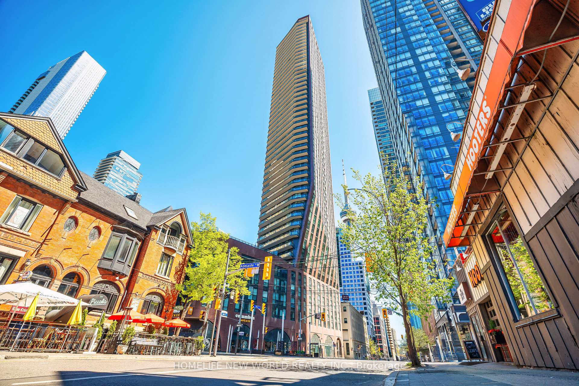 2 Bedrooms Condo at 99 John, Toronto For sale