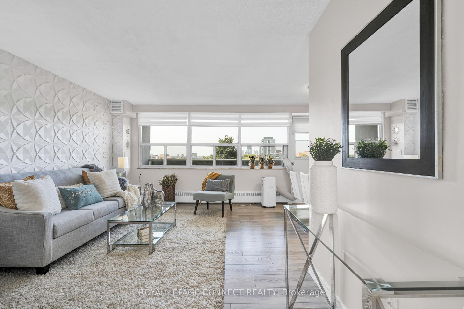 2 Bedrooms Condo at 270 Palmdale, Toronto For sale