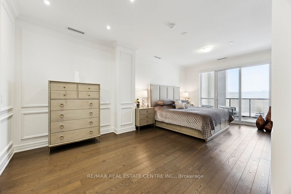 Sprawling Primary Suite w/Balcony