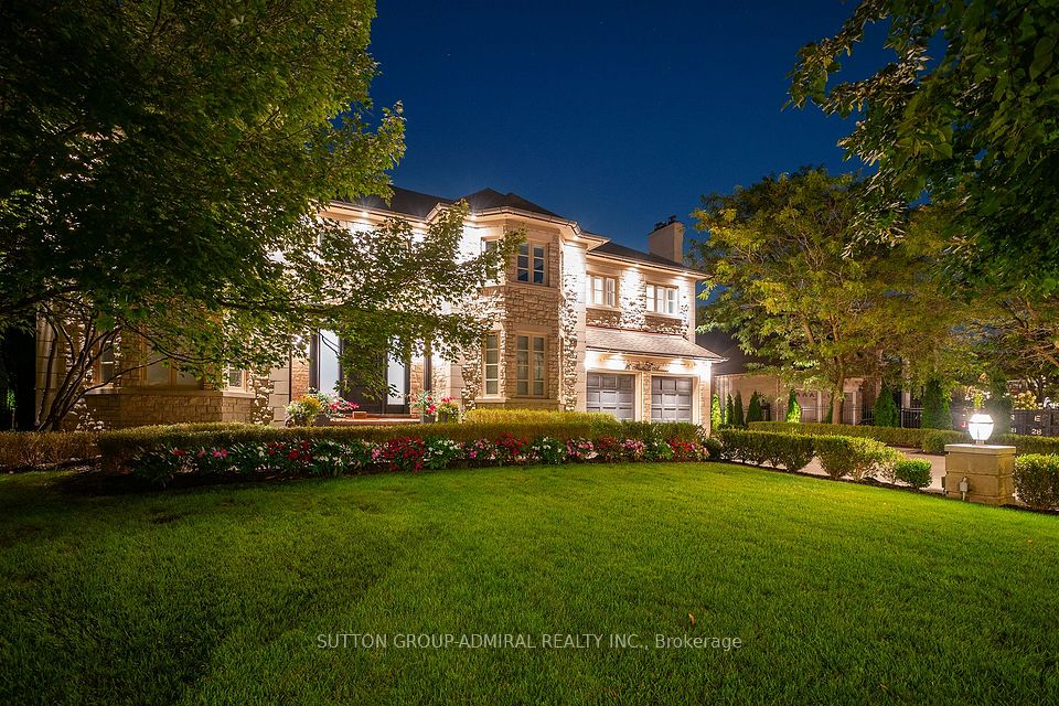 16 Flatbush Avenue, Vaughan, ON L4L 8K3