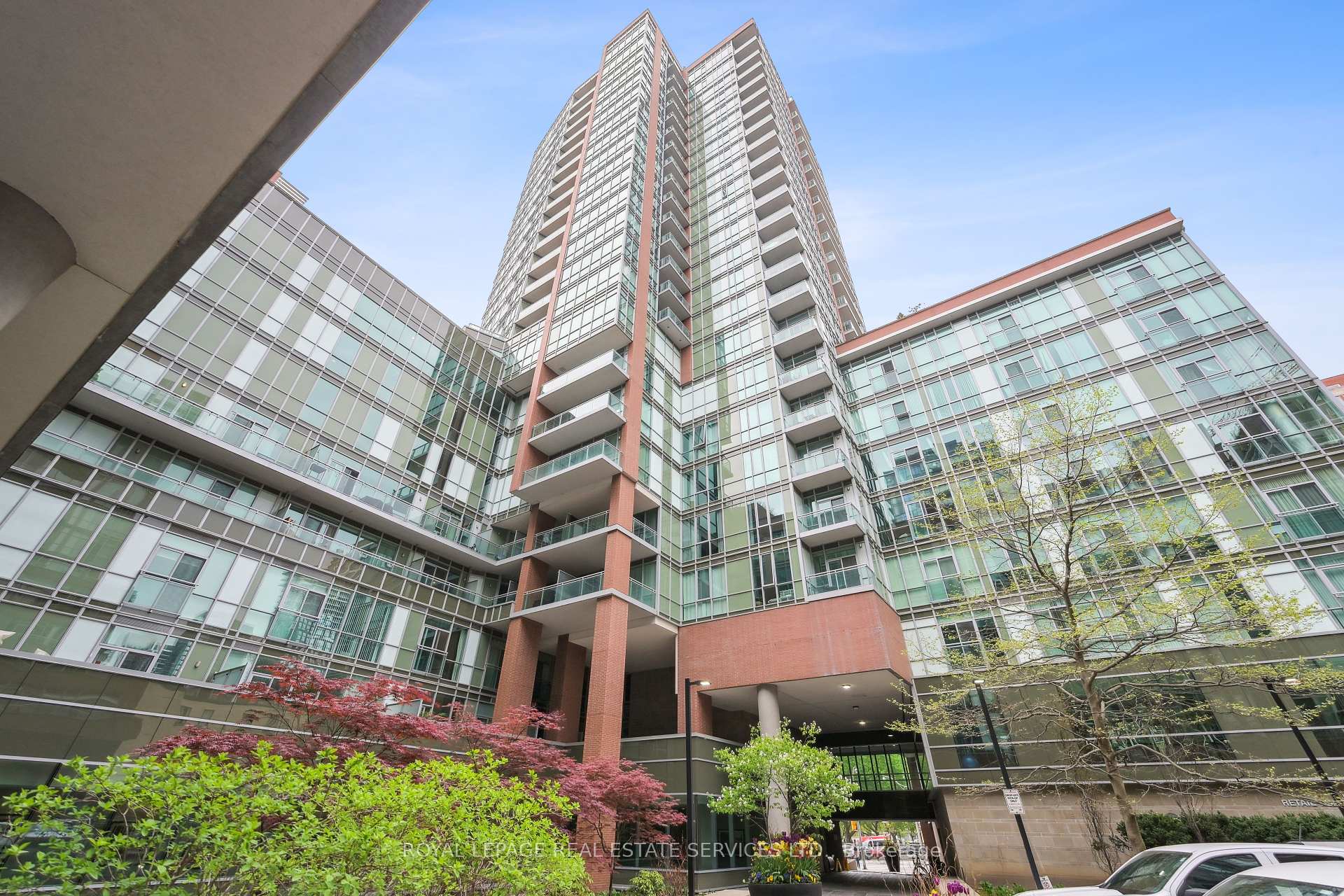 1 Bedroom Condo at 112 George, Toronto For sale