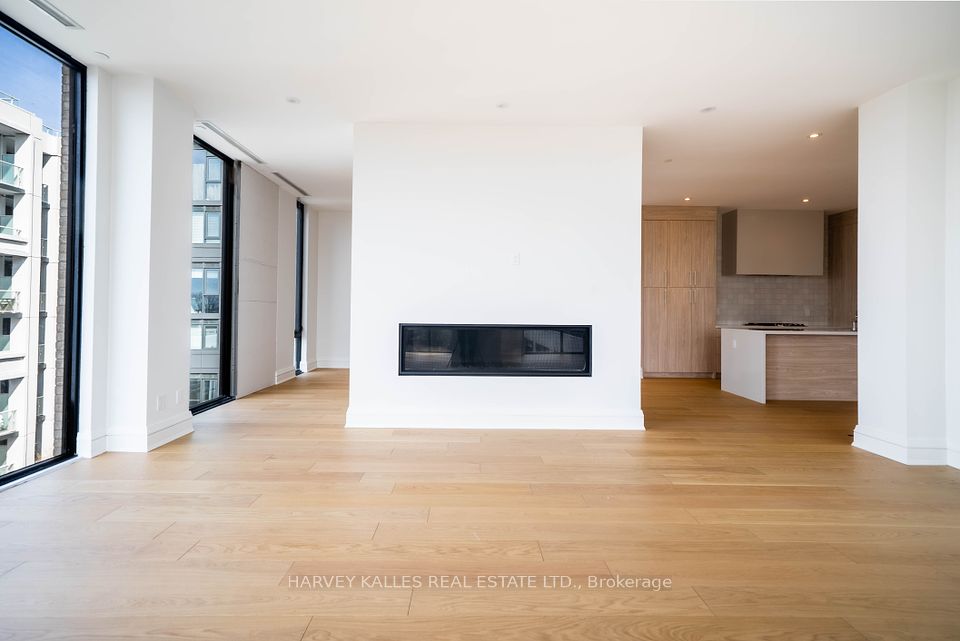 2010 Bathurst Street 6A
