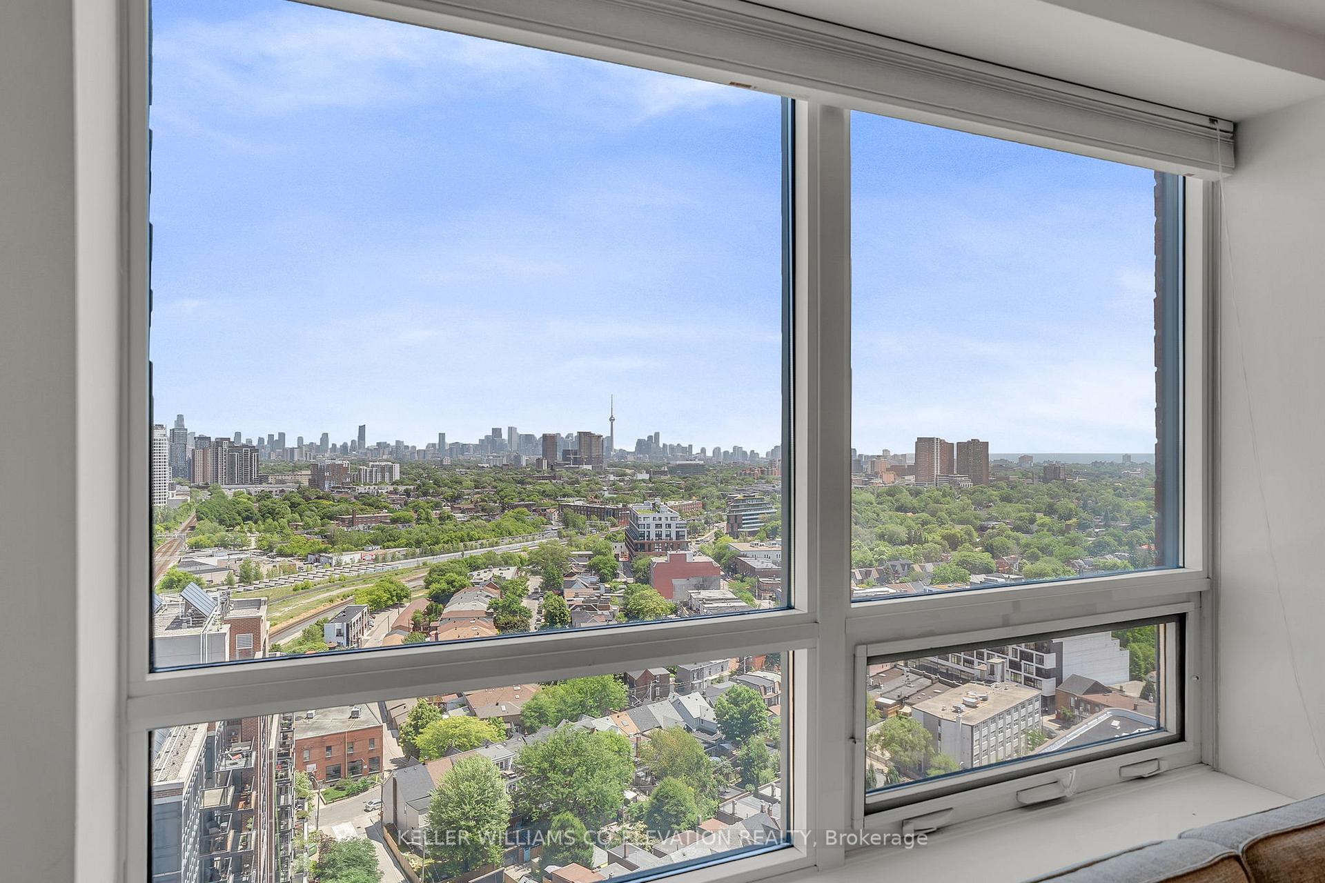 3 Bedrooms Condo at 60 Heintzman, Toronto For sale