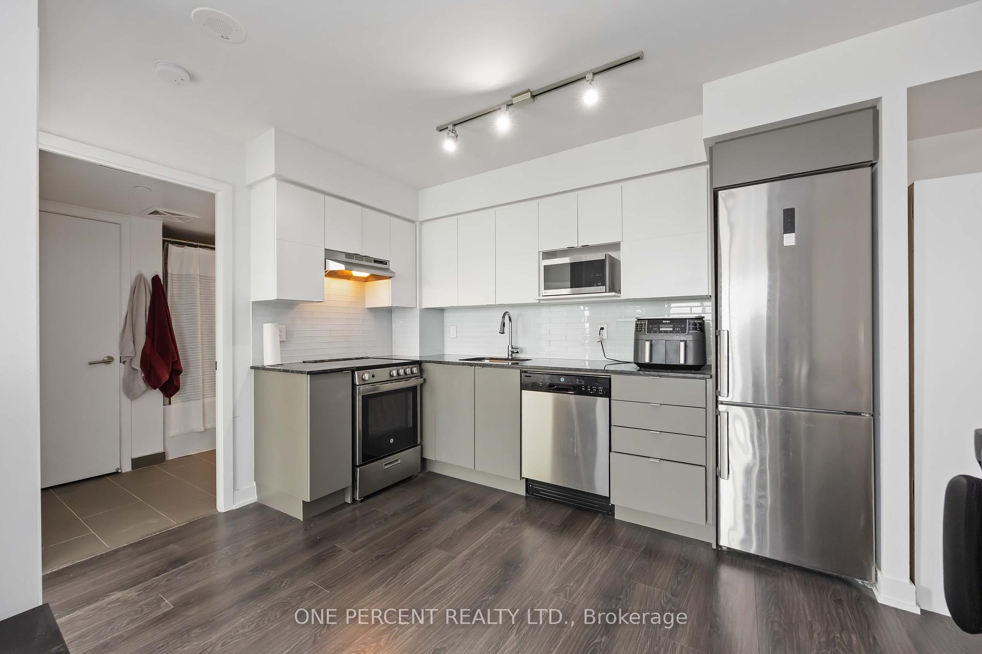 1 Bedroom Condo at 120 Varna, Toronto For sale