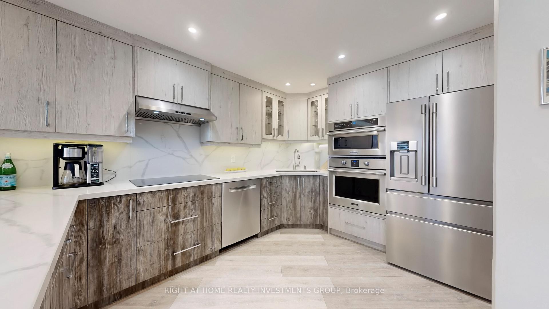 3 Bedrooms Condo at 85 Emmett, Toronto For sale