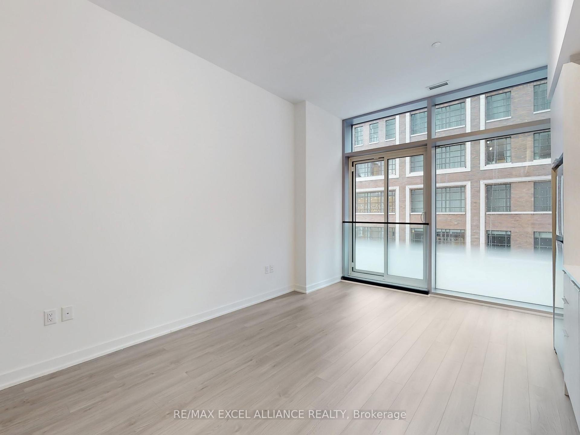 2 Bedrooms Condo at 357 King,  Toronto For sale