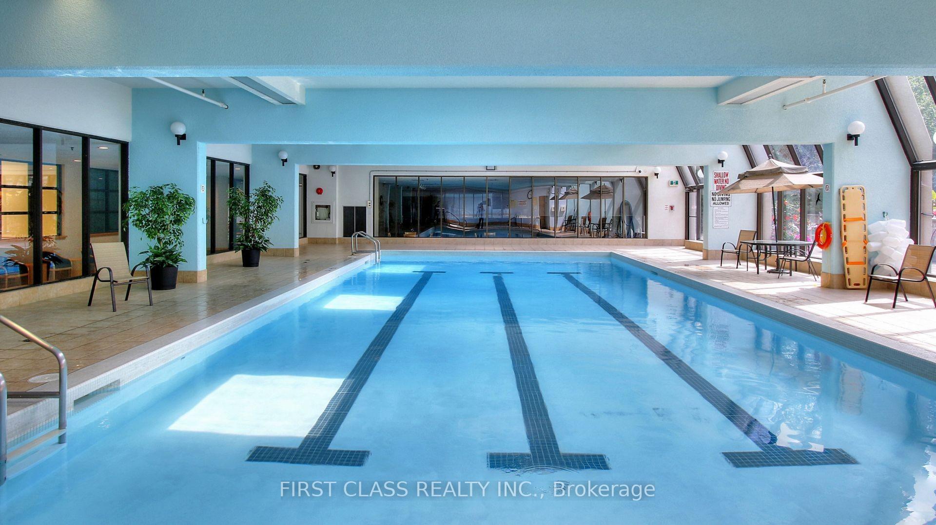 3 Bedrooms Condo at 25 Bamburgh, Toronto For sale