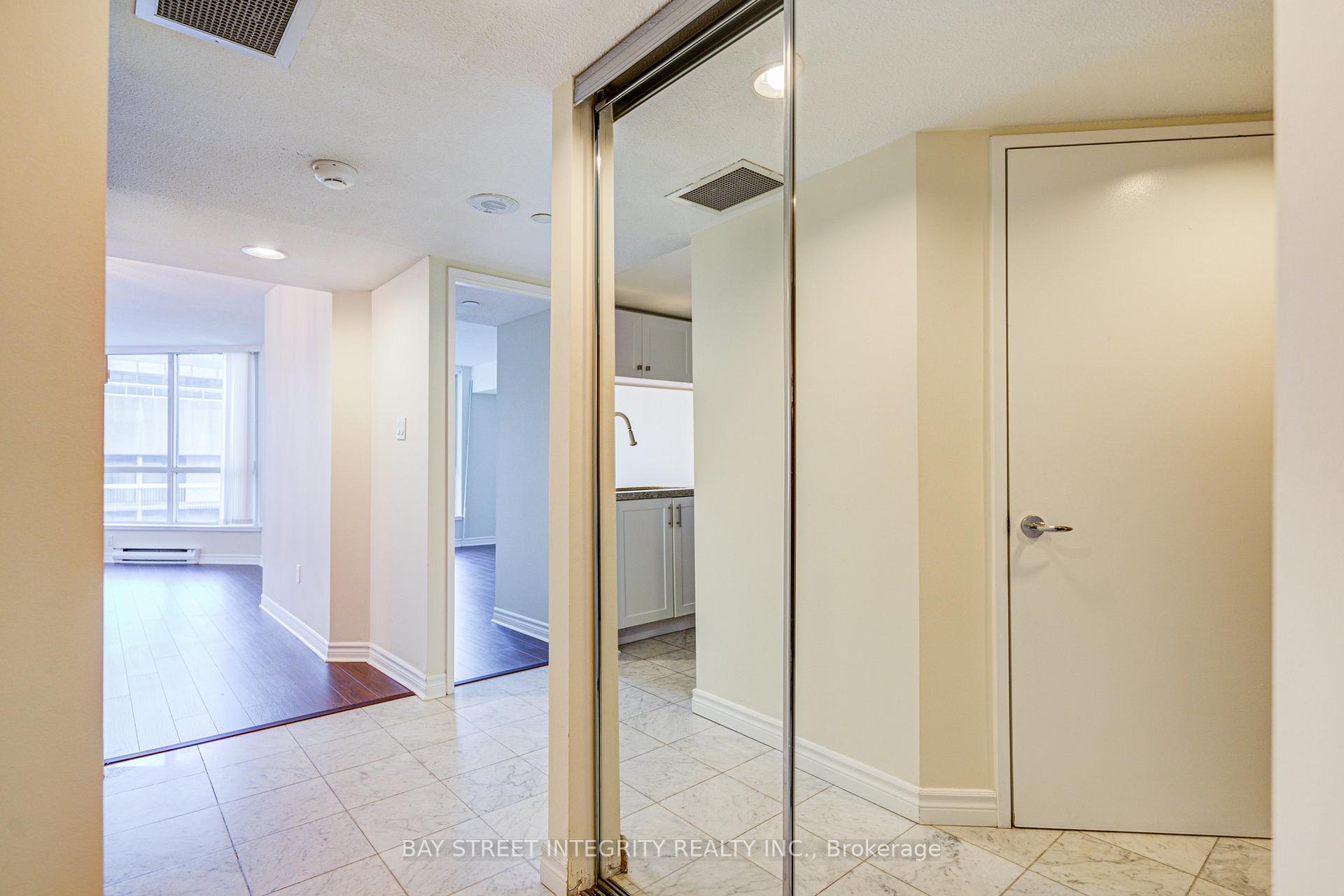 1 Bedroom Condo at 38 Elm, Toronto For sale