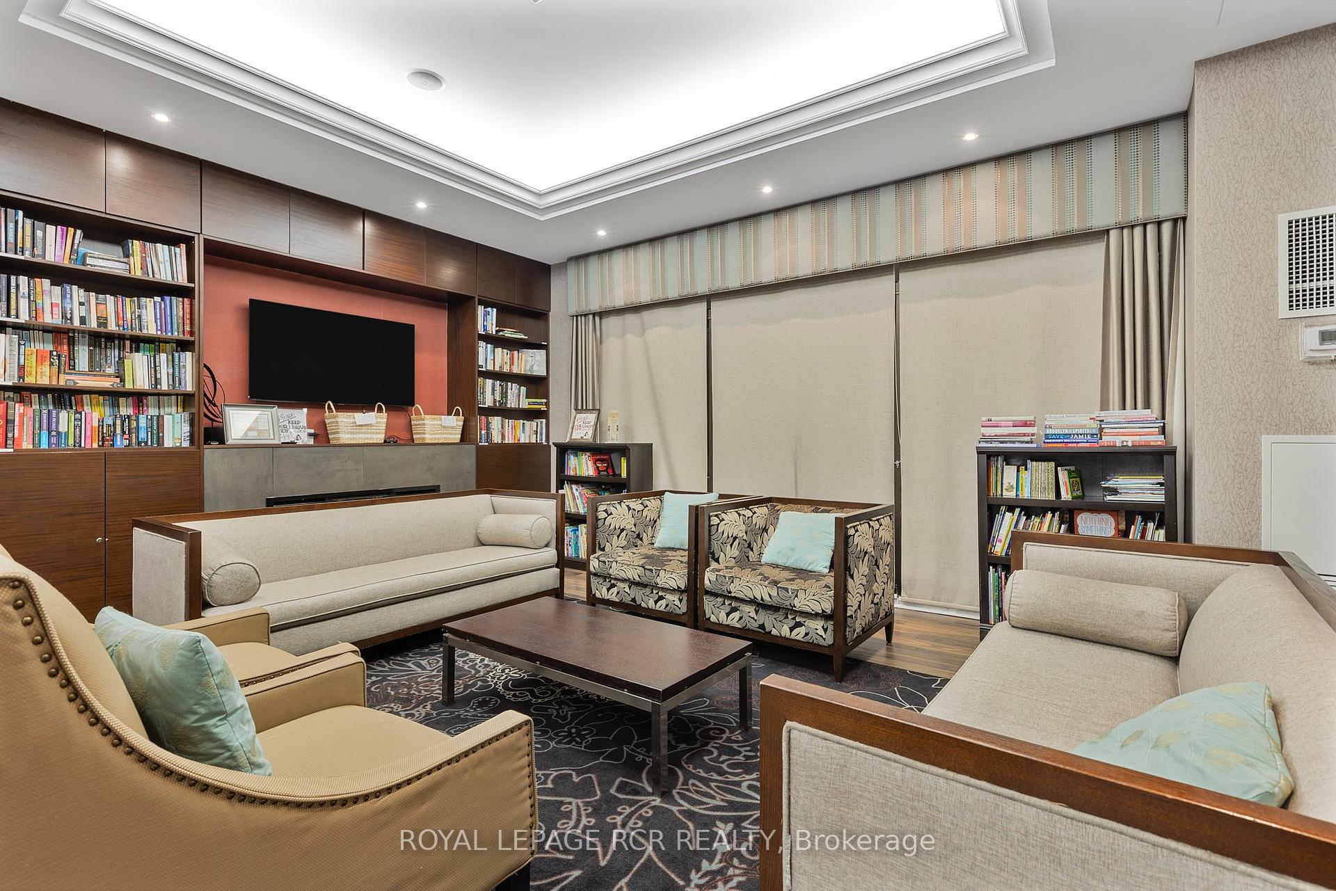 2 Bedrooms Condo at 195 St Patrick, Toronto For sale