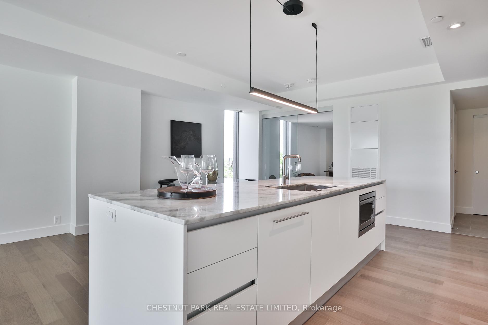3 Bedrooms Condo at 1414 Bayview, Toronto For sale