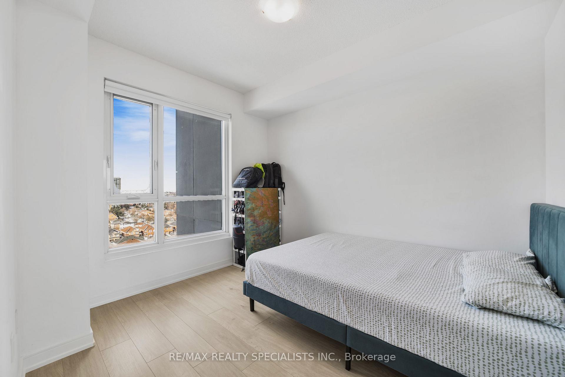 1 Bedroom Condo at 8 Nahani,  Mississauga For sale