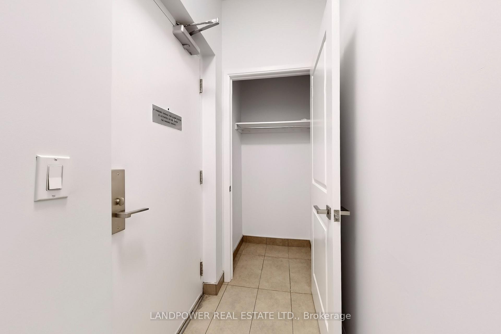 4 Bedrooms Condo at 88 Sheppard, Toronto For sale
