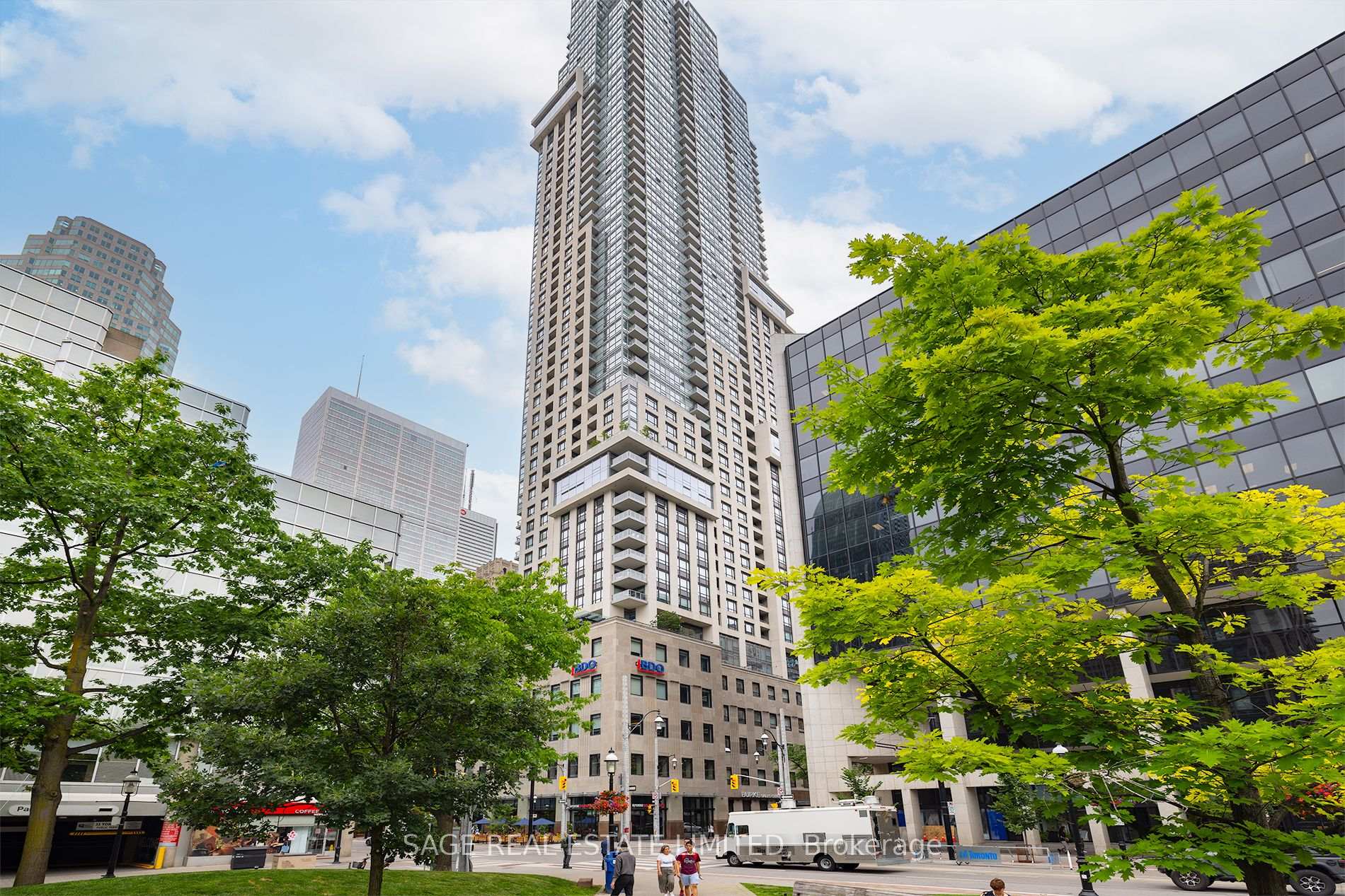 3 Bedrooms Condo at 88 Scott, Toronto For sale