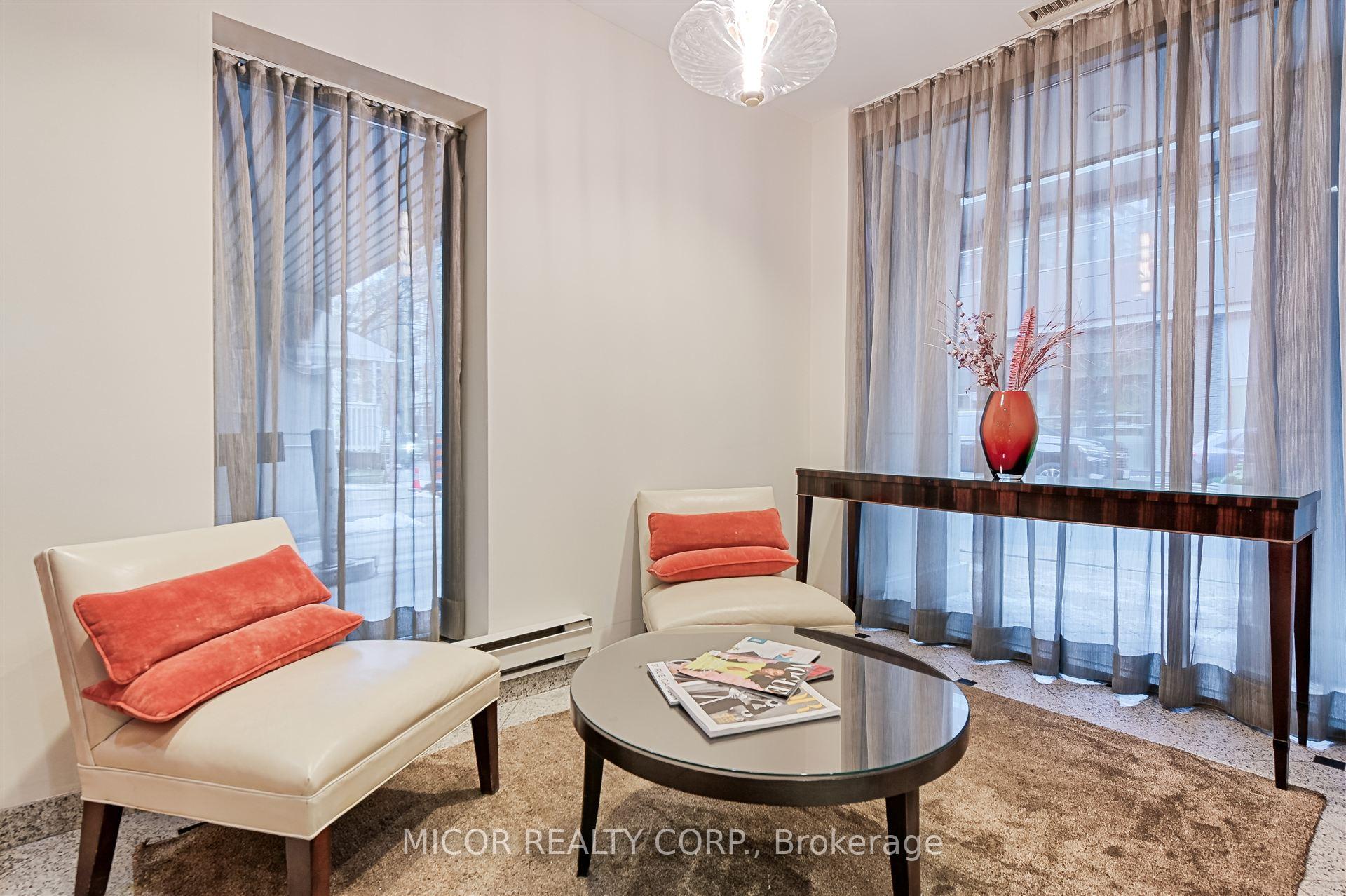 1 Bedroom Condo at 40 Scollard,  Toronto For sale