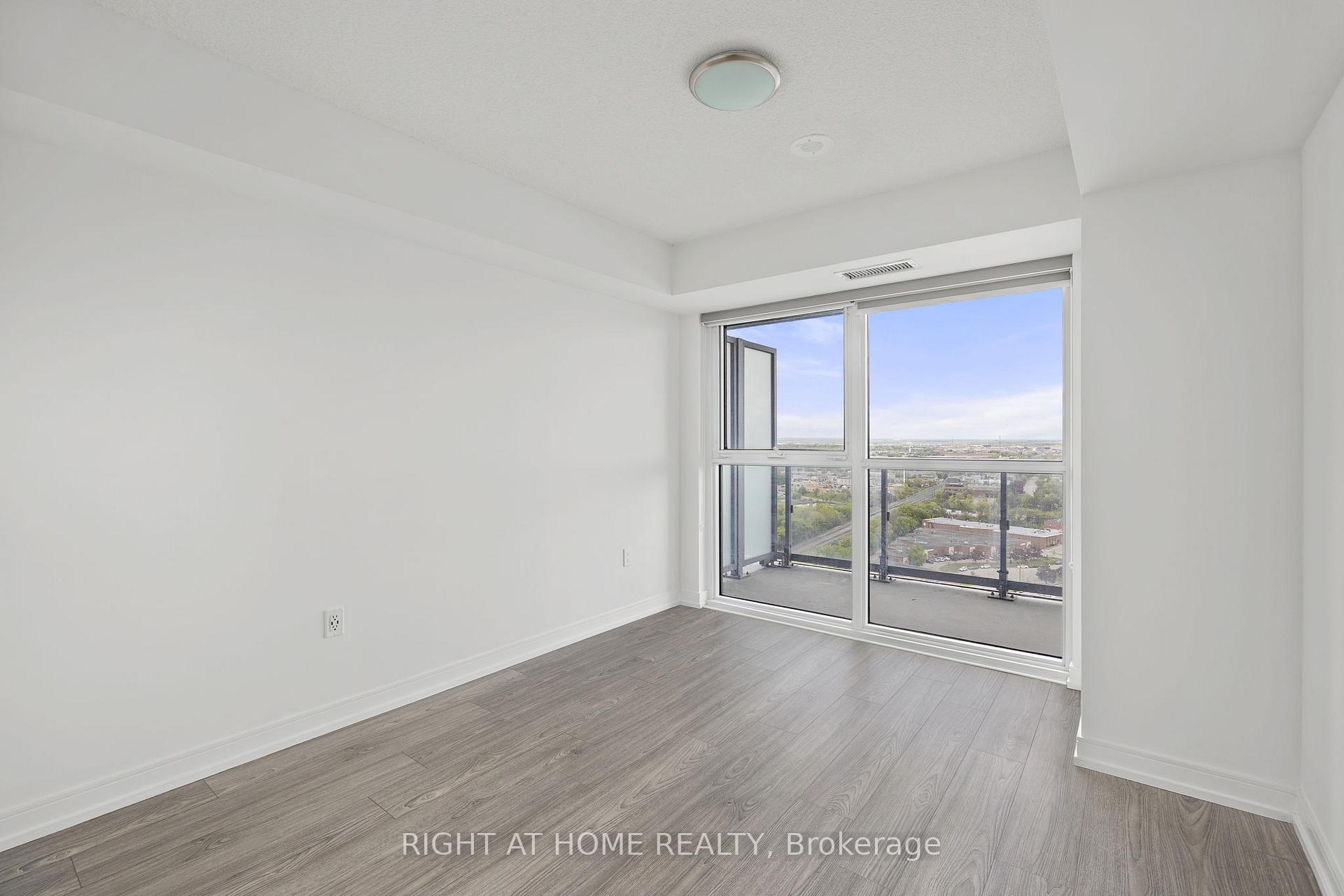 2 Bedrooms Condo at 225 Village Green, Toronto For sale