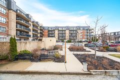 8026 Kipling Avenue W 403