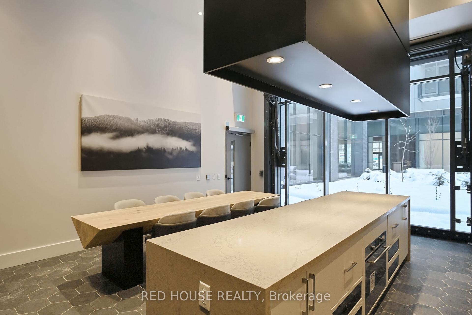 1 Bedroom Condo at 2450 Old Bronte, Oakville For sale