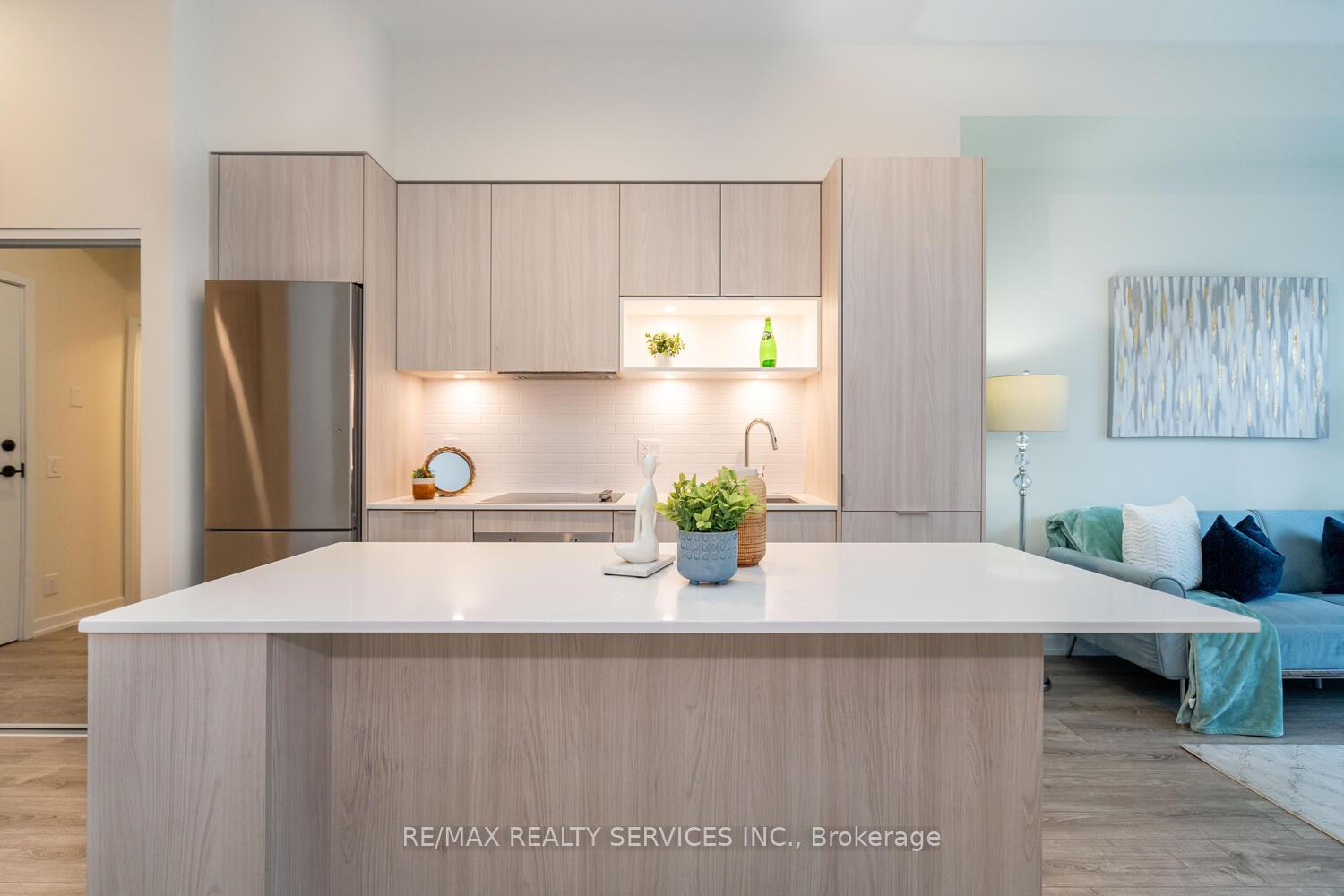2 Bedrooms Condo at 20 Tubman, Toronto For sale