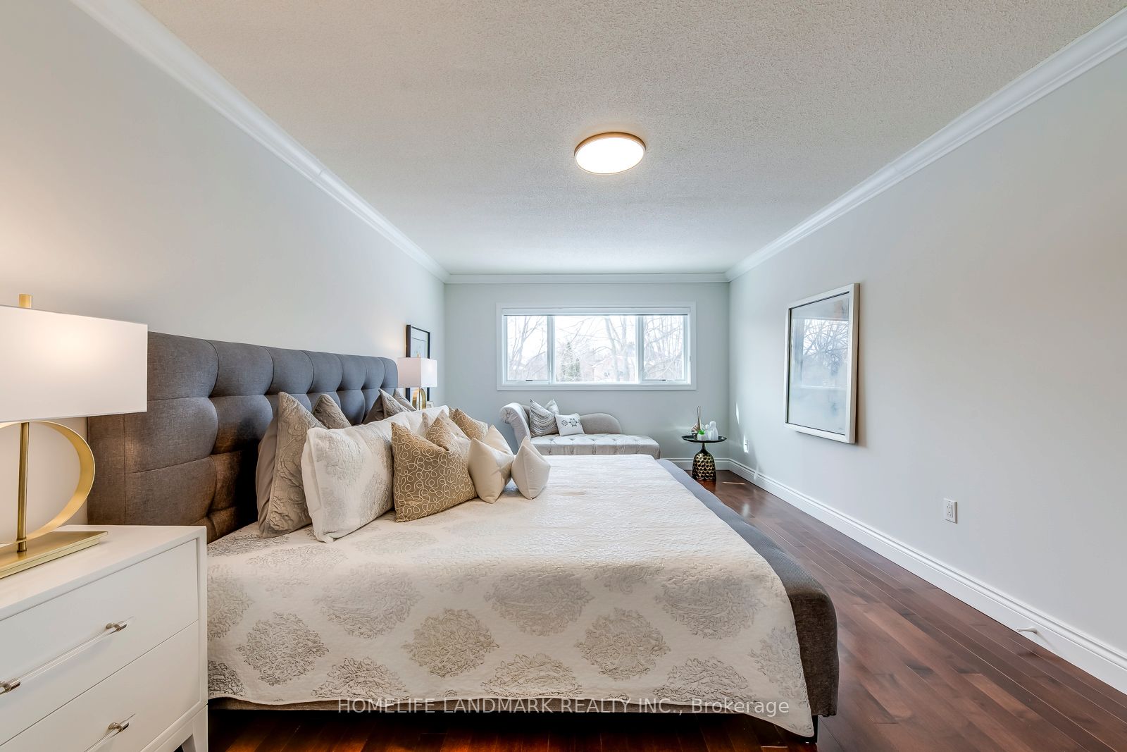 503 BLENHEIM Crescent