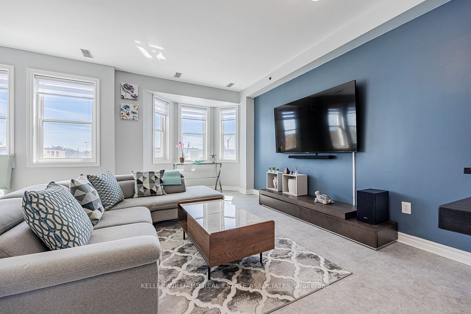 #15 - 760 Lawrence Avenue, Toronto, ON M6A 3E7