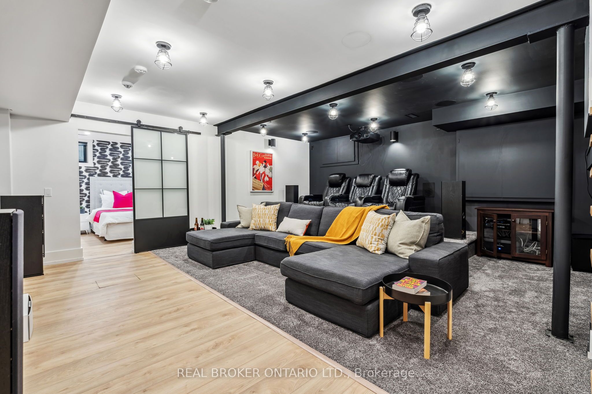 44 Hunt Club Drive