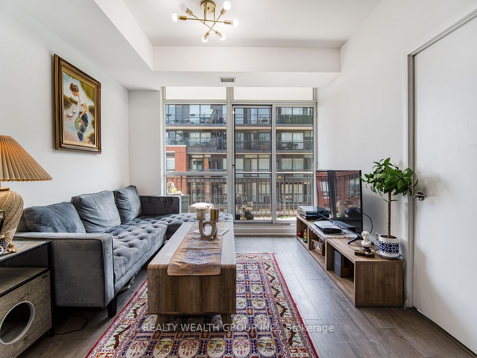 3091 Dufferin