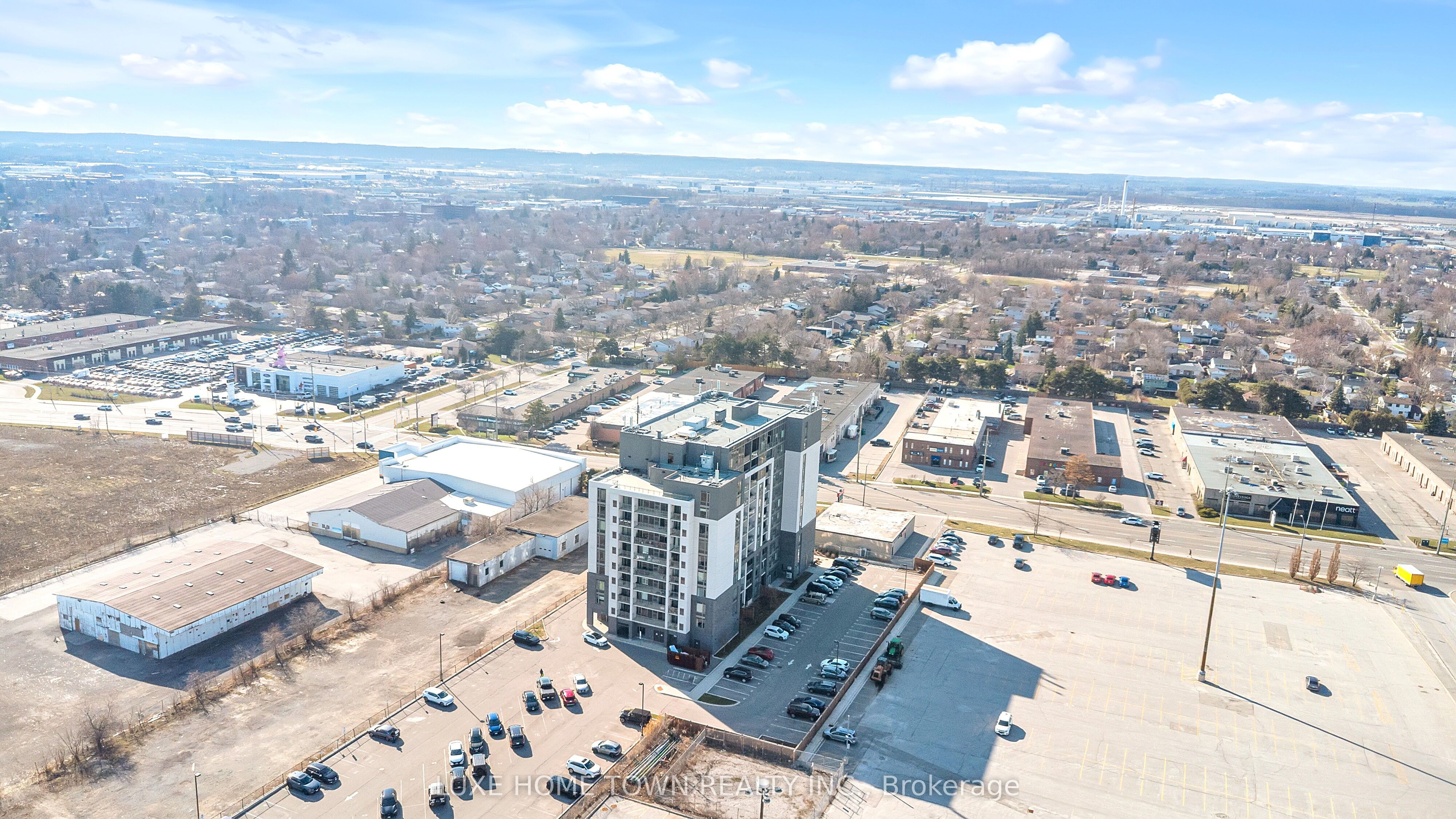 716 Main Street E, #801