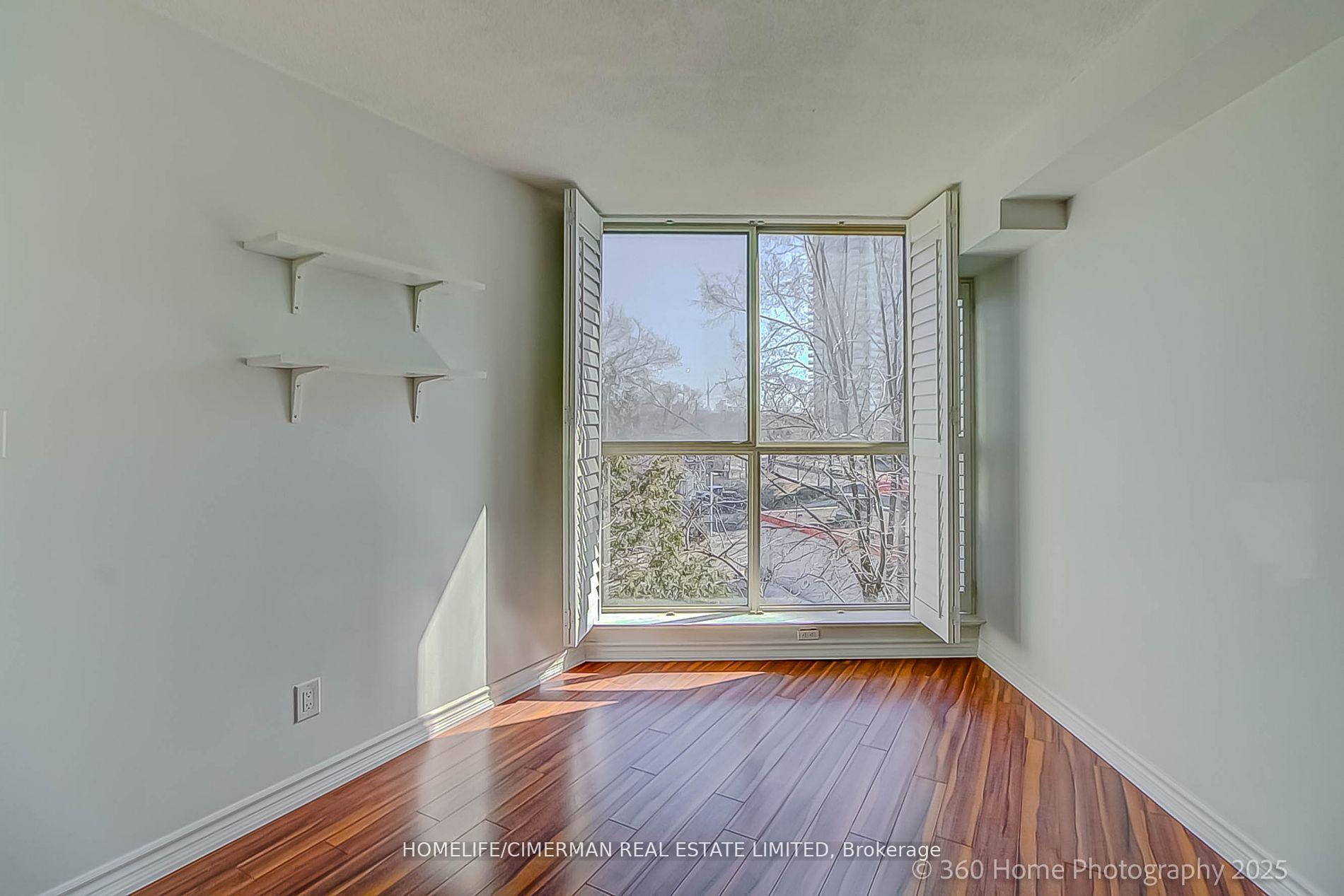 2 Bedrooms Condo at 20 Southport, Toronto For sale
