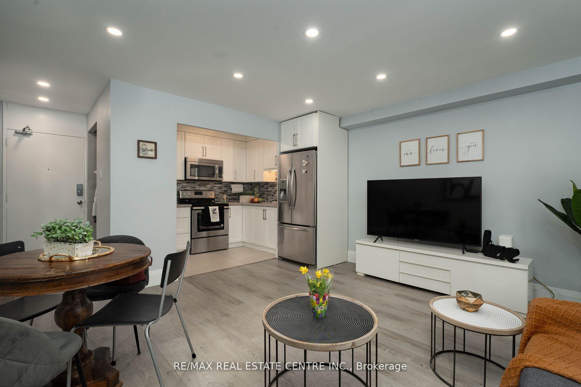 1 Bedroom Co-op at 3621 Lakeshore, Toronto For sale
