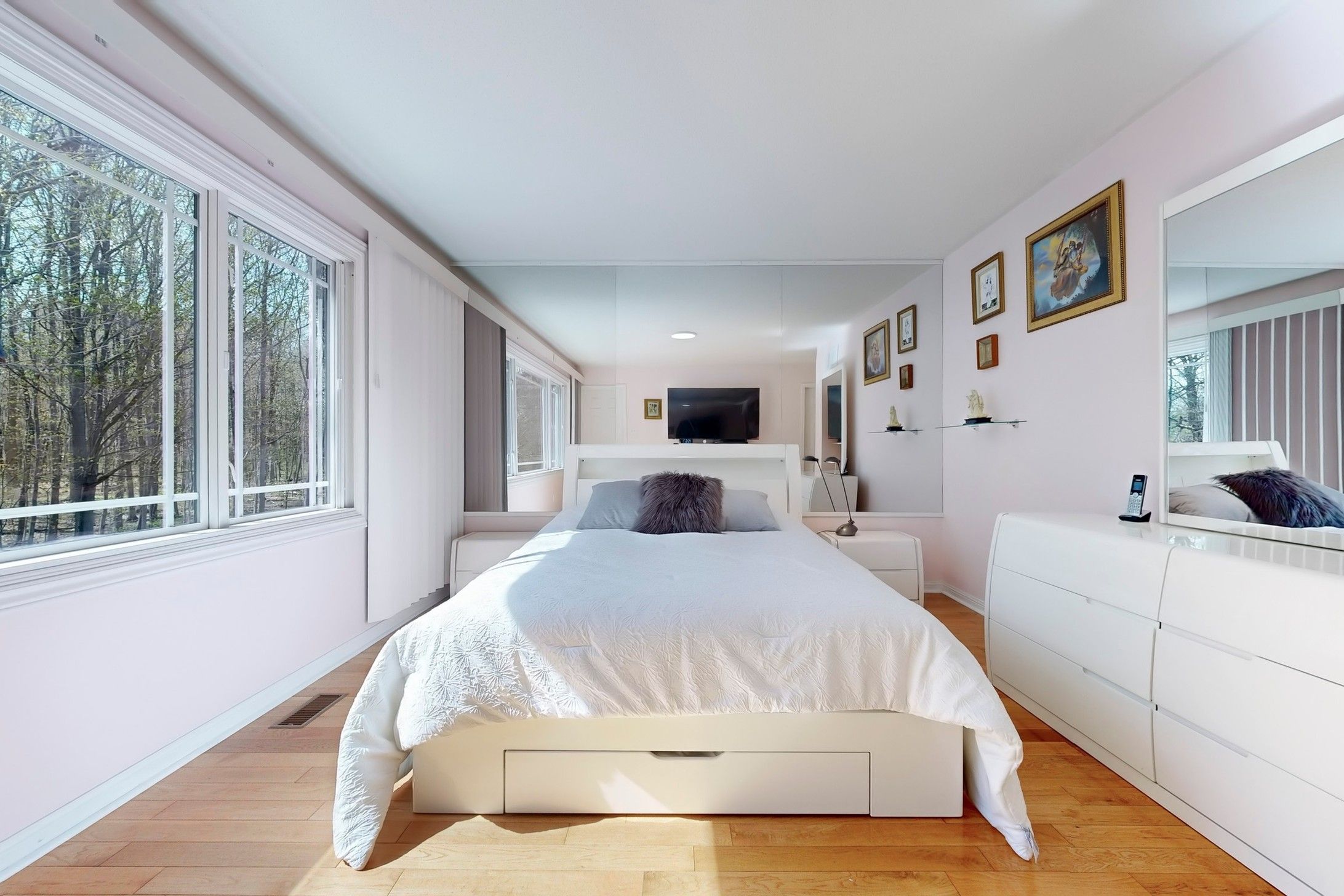 84 Piperbrook Crescent