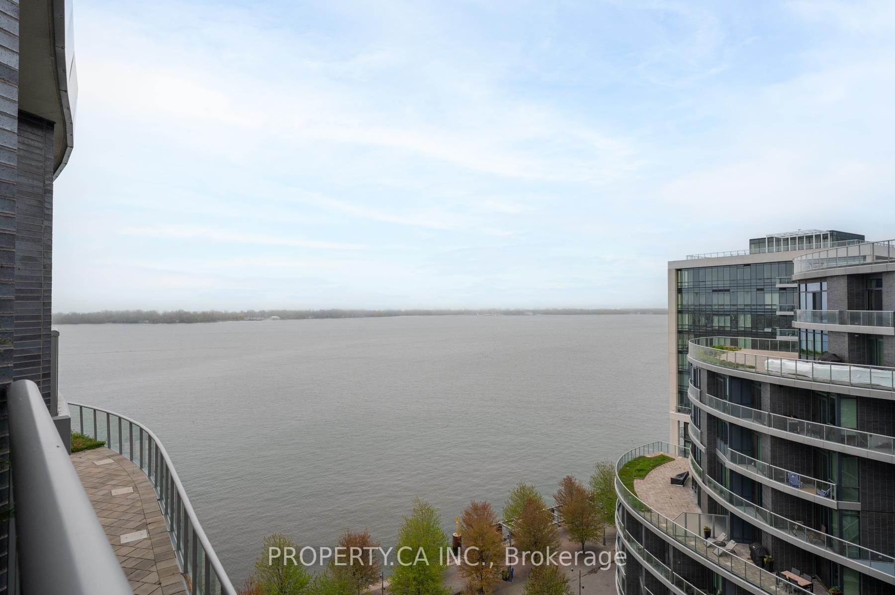 3 Bedrooms Condo at 1 Edgewater, Toronto For sale