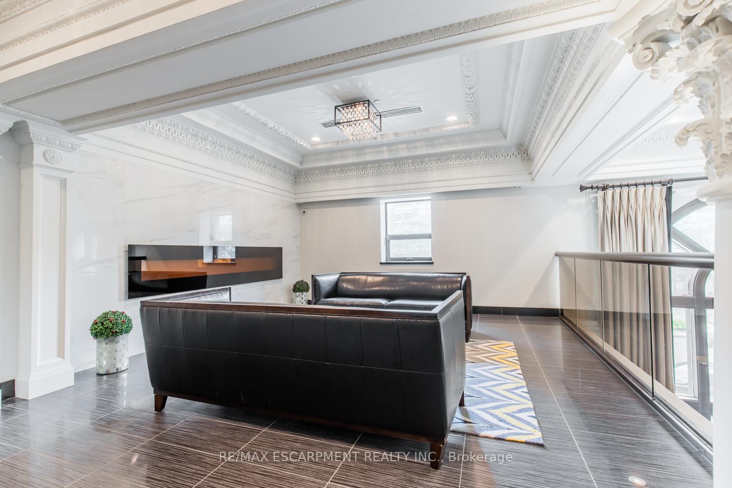 1 Bedroom Condo at 112 King,  Hamilton For sale