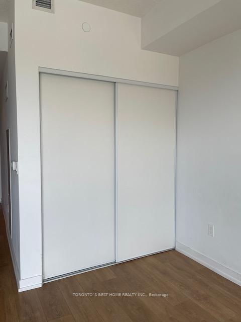 Condo at 117 Mcmahon, Toronto For sale