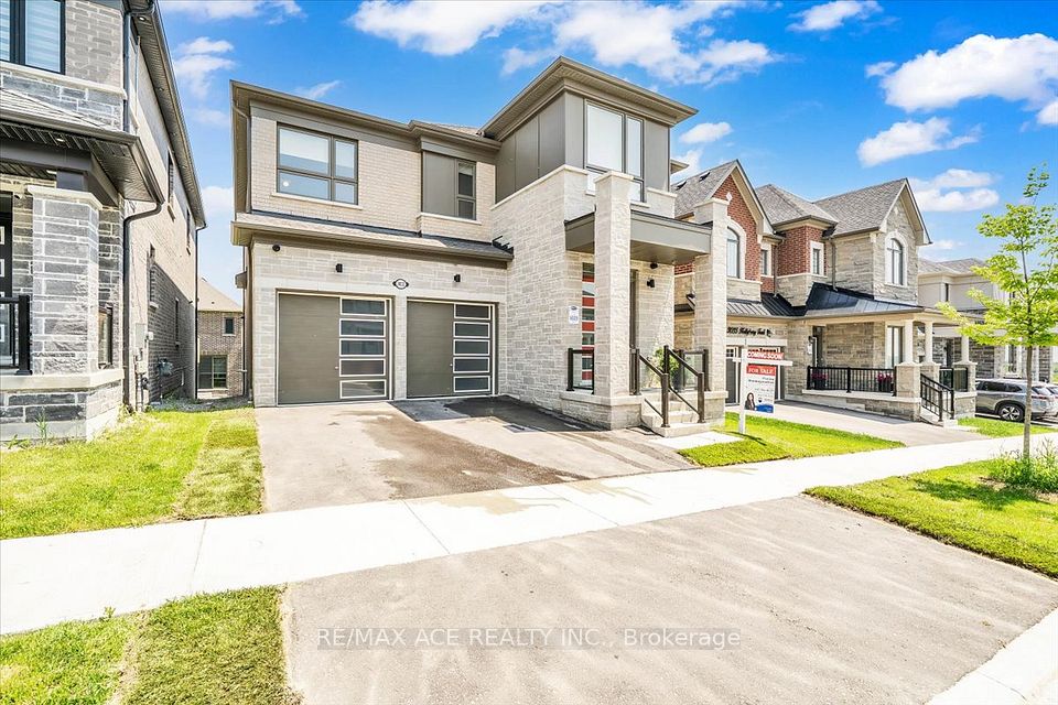 3033 Hollyberry