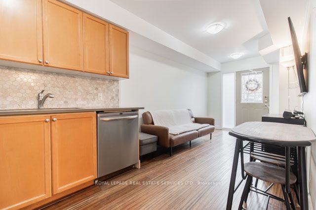 4975 Southampton Drive, #272