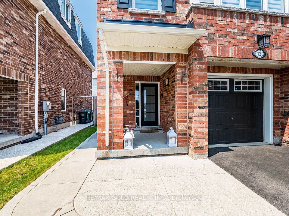 12 AFFLECK Road, Brampton, ON L7A 3Y8