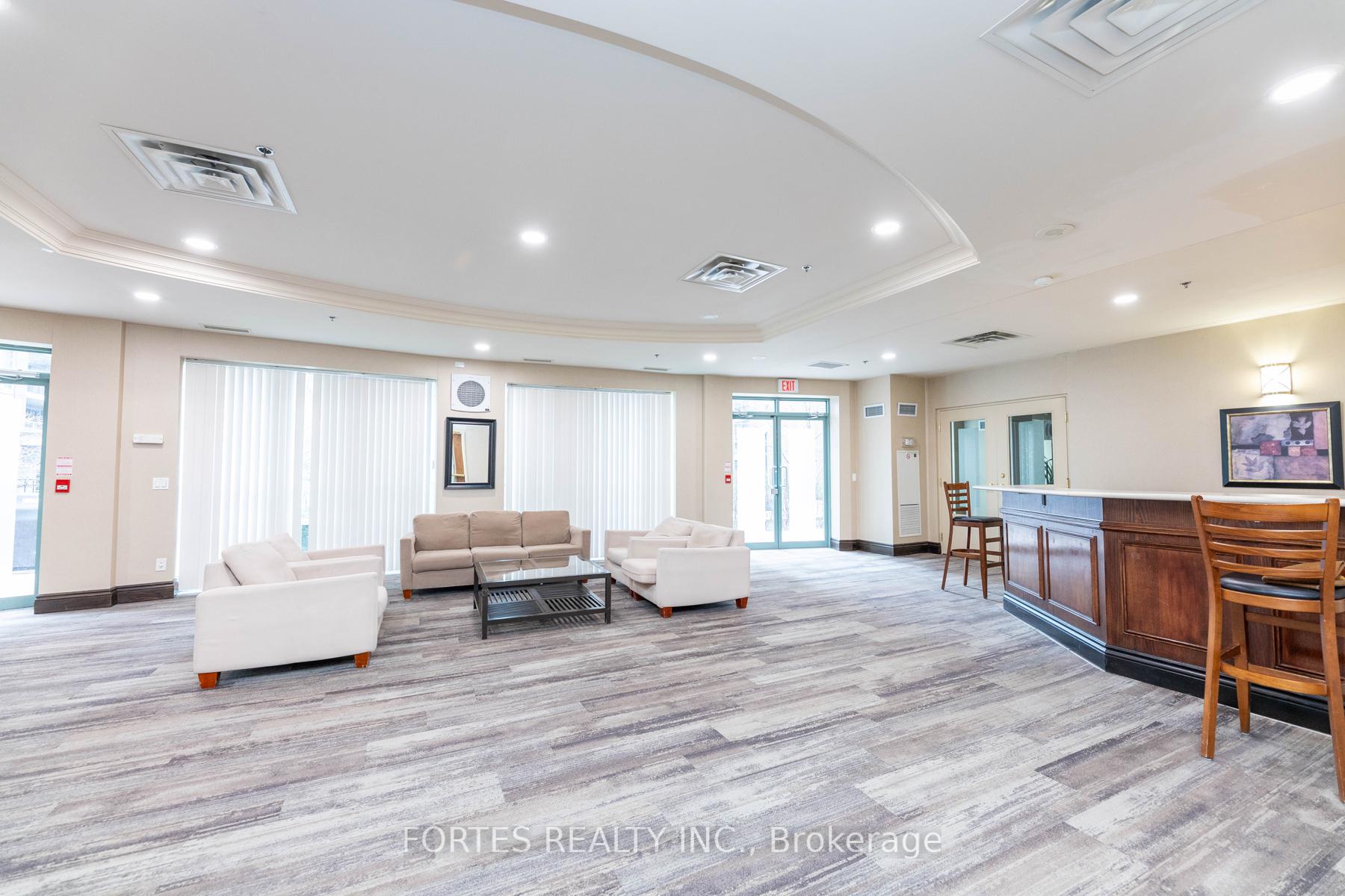 2 Bedrooms Condo at 9 Michael Power,  Toronto For sale