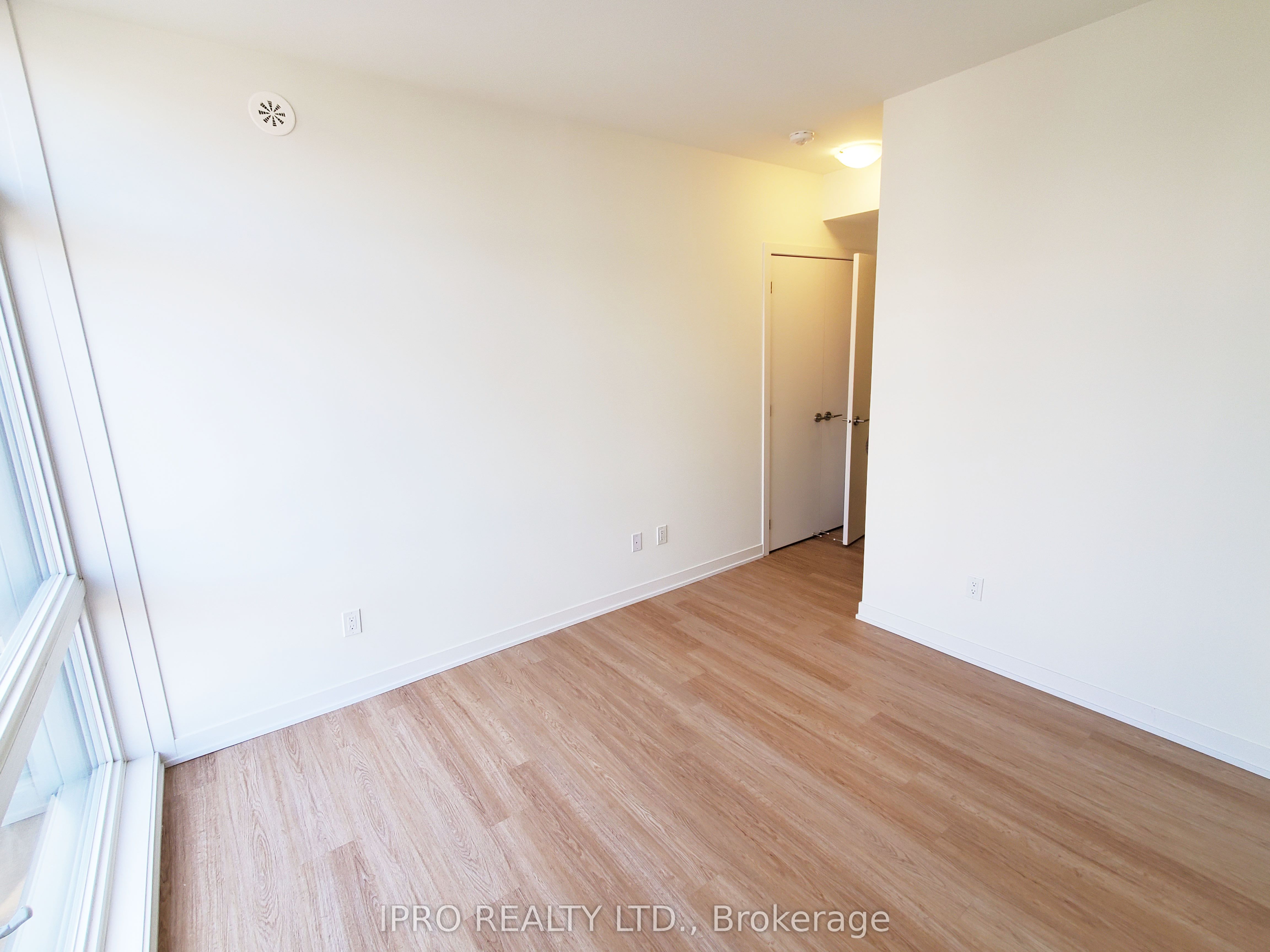15 David Eyer Road, #1411