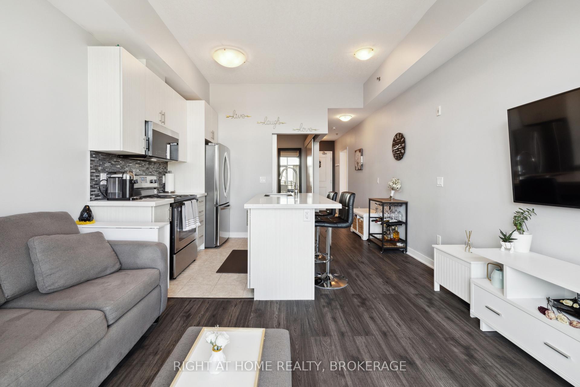 1 Bedroom Condo at 2486 Old Bronte, Oakville For sale