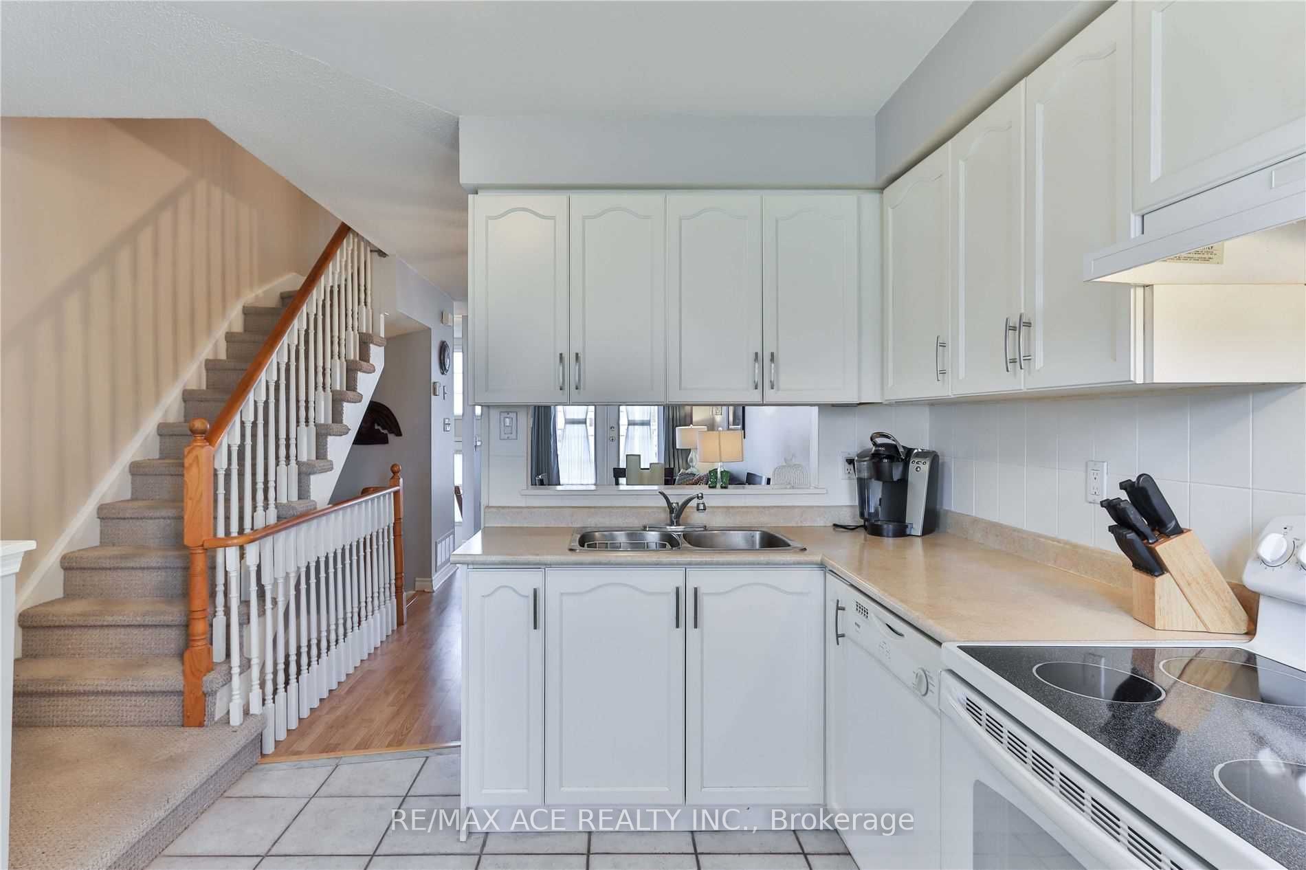 2 Hedge End Road, #102