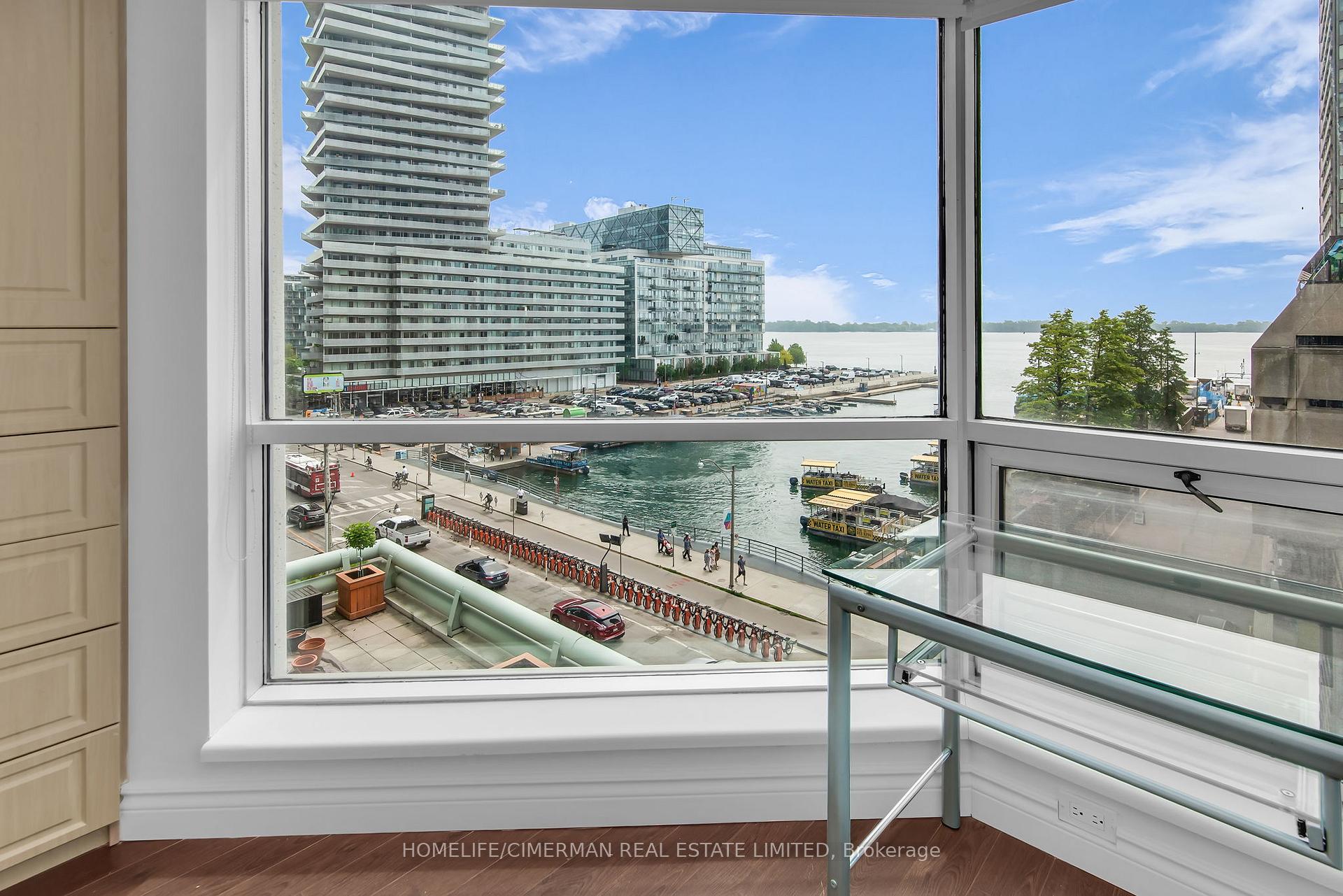 3 Bedrooms Condo at 10 Queens Quay, Toronto For sale