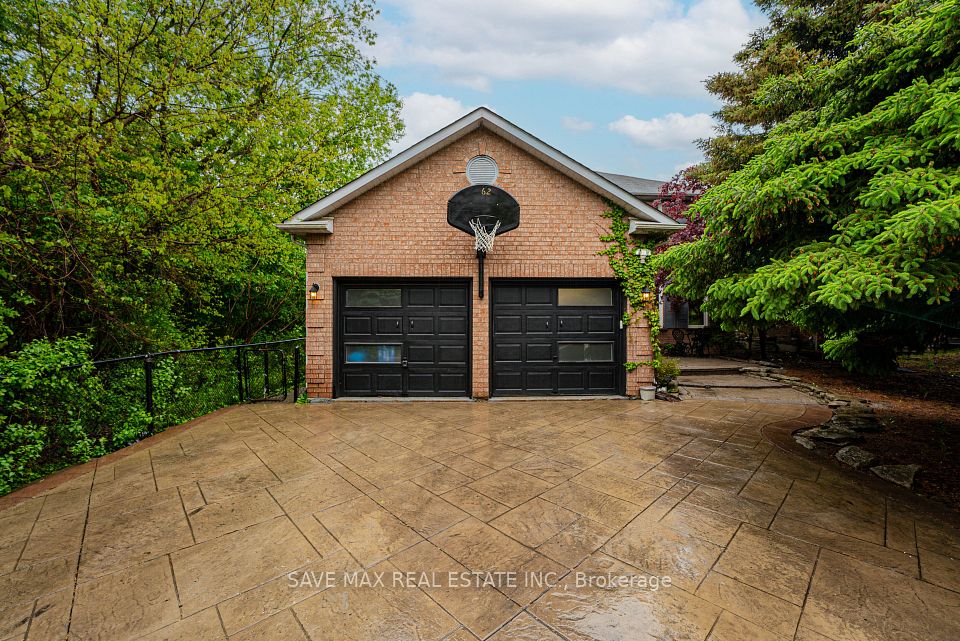 62 Laurelcrest