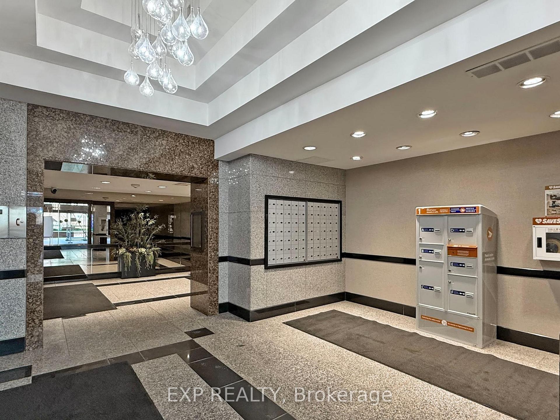 1 Bedroom Condo at 914 Yonge, Toronto For sale