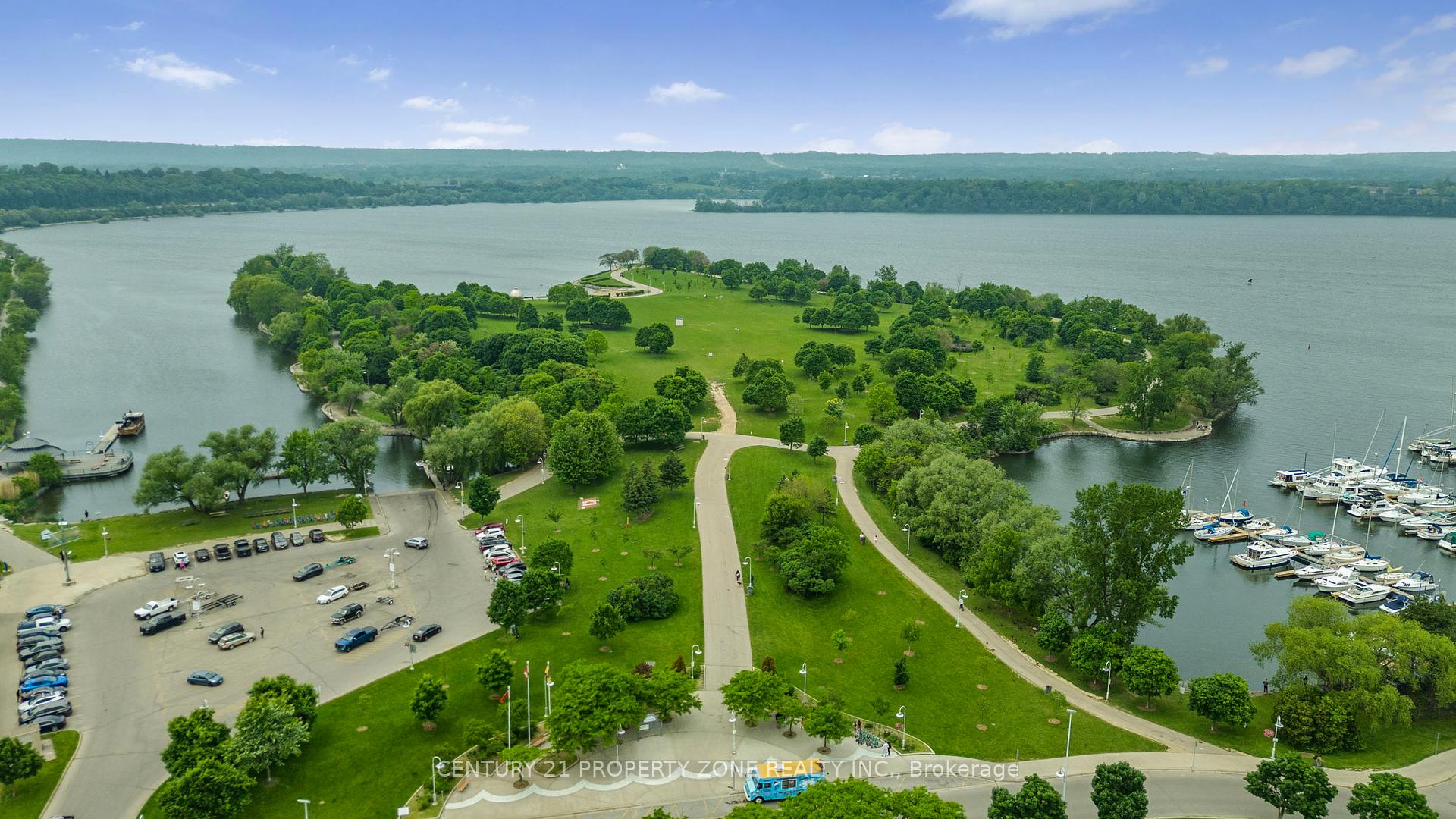 2 Bedrooms Condo at 482 James, Hamilton For sale