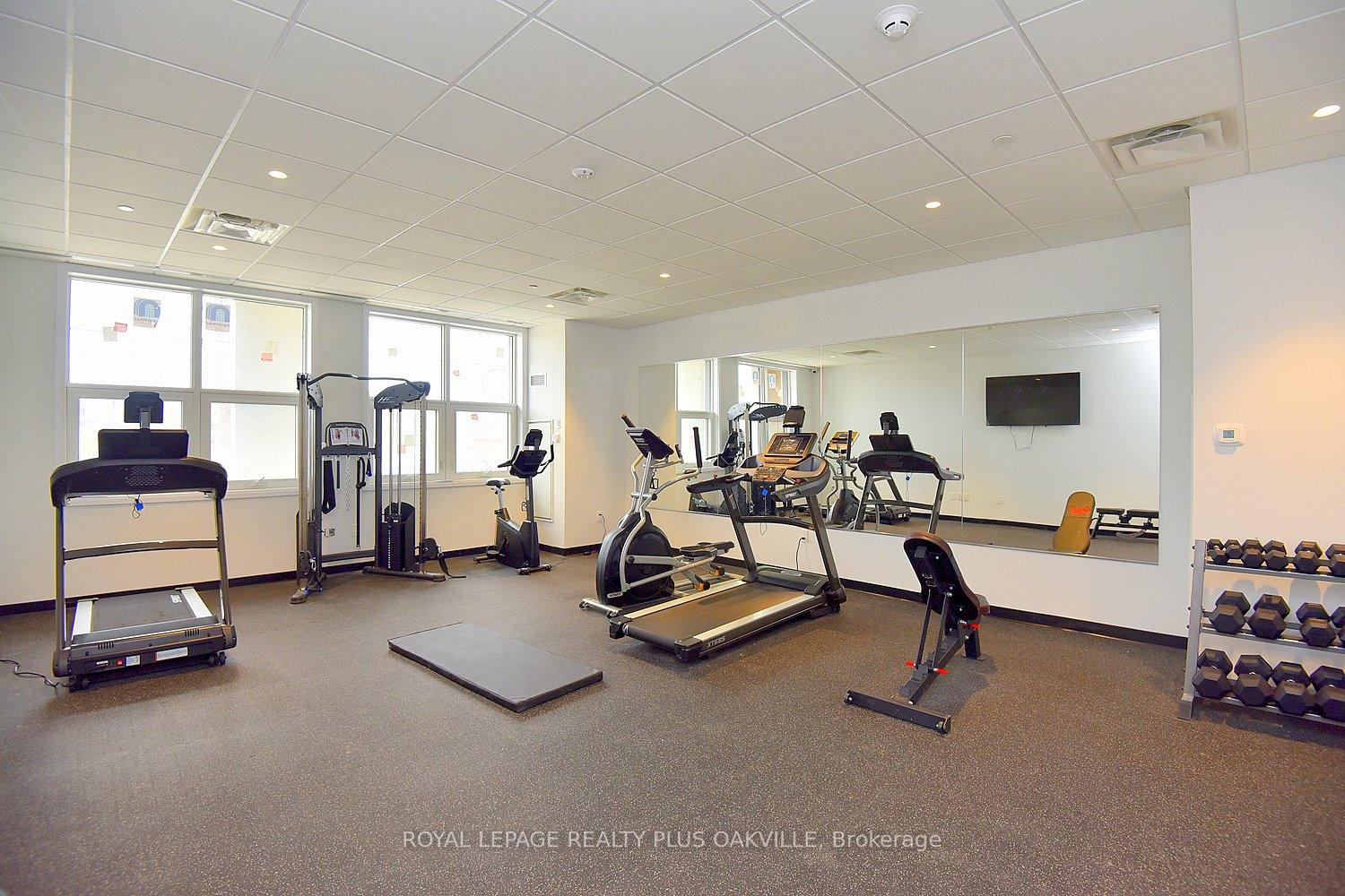 1 Bedroom Condo at 1936 Rymal, Hamilton For sale