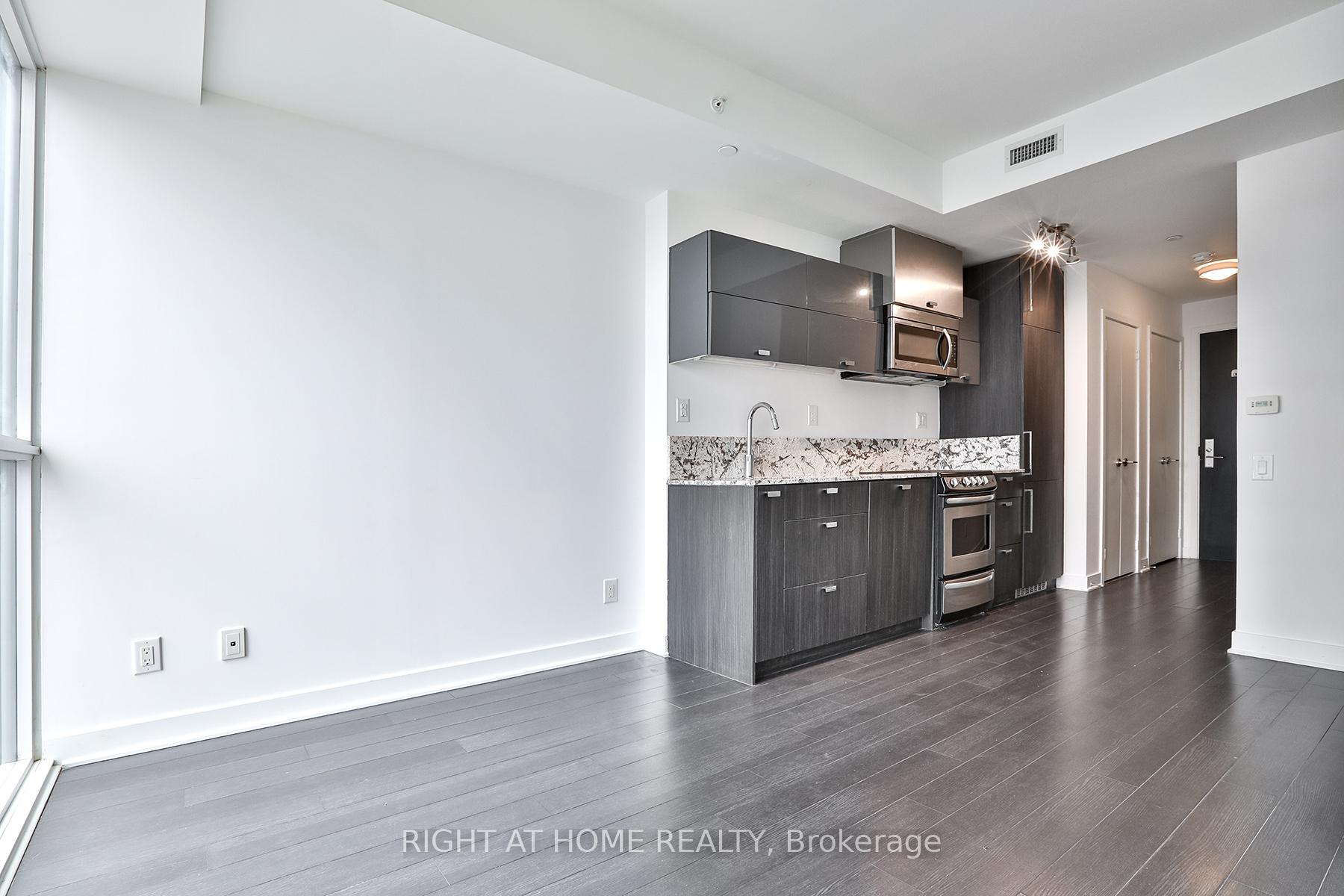 Condo at 290 Adelaide,  Toronto For sale