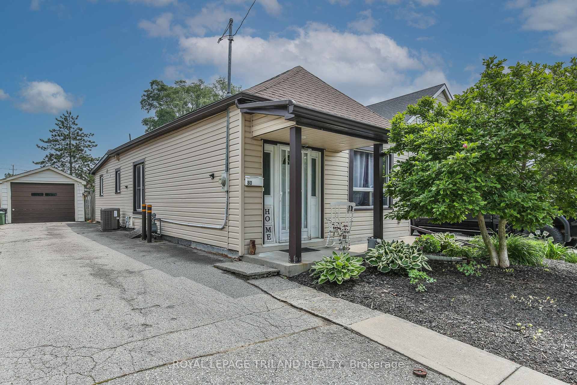 80 ELGIN Street ; MLS ID: X12094537
